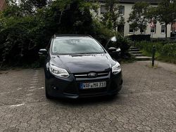 Schwarz Gebraucht 2012 Ford Focus Kombi | 1.599 € (Guter Preis)