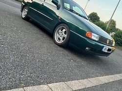 Grün Gebraucht 1999 VW Polo Classicline Limousine | 2.800 €