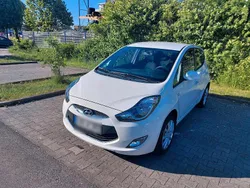 Weiß Gebraucht 2011 Hyundai ix20 Van / Kleinbus | 4.444 € (Guter Preis)