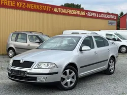 Silber Gebraucht 2004 Skoda Octavia Limousine | 2.777 € (Etwas zu teuer)
