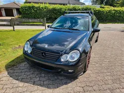 Schwarz Gebraucht 2004 Mercedes C230 Coupé | 2.200 € (Fairer Preis)