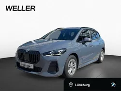 Grau Gebraucht 2024 BMW 220 M Sport Van / Kleinbus | 37.490 € (Etwas zu teuer)