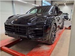 Schwarz Gebraucht 2024 Porsche Cayenne S E-Hybrid Sport SUV | 117.500 € (Etwas zu teuer)