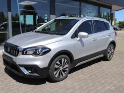 Silber Gebraucht 2016 Suzuki SX4 S-Cross Comfort SUV | 14.990 € (Etwas zu teuer)