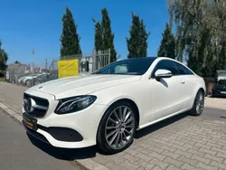 Diamantweiß bright Gebraucht 2018 Mercedes E200 AMG Coupé | 30.999 € (Guter Preis)
