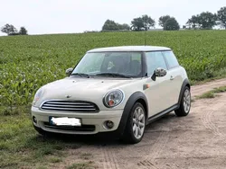 Weiß Gebraucht 2009 Mini ONE Kleinwagen | 5.200 € (Fairer Preis)