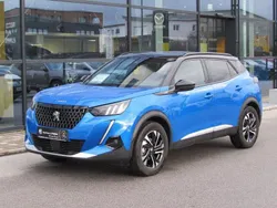 Blau Gebraucht 2021 Peugeot 2008 GT SUV | 16.990 € (Guter Preis)