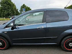 Grau Gebraucht 2025 Fiat Grande Punto Kleinwagen | 2.550 €