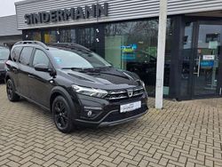 Schwarz Gebraucht 2023 Dacia Jogger Extreme Van / Kleinbus | 20.890 € (Etwas zu teuer)