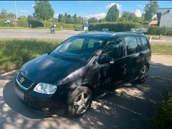 Schwarz Gebraucht 2005 VW Touran Van / Kleinbus | 2.200 € (Guter Preis)