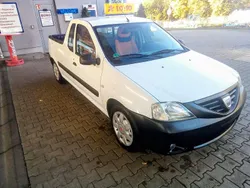Weiß Gebraucht 2012 Dacia Logan Ambiance Limousine | 6.999 €
