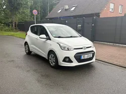Weiß Gebraucht 2014 Hyundai i10 Trend Kleinwagen | 3.999 € (Fairer Preis)