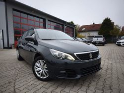 Blau Gebraucht 2019 Peugeot 308 Active Limousine | 7.990 € (Guter Preis)