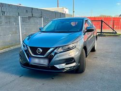 Grau Gebraucht 2018 Nissan Qashqai N-Connecta SUV | 18.900 € (Teuer)