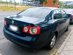 Blau Gebraucht 2007 VW Jetta Limousine | 2.500 € (Guter Preis)