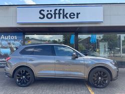 Grau Gebraucht 2020 VW Touareg R-line SUV | 55.950 € (Teuer)