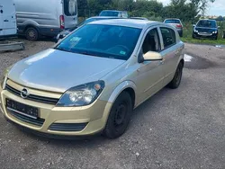 Gold Gebraucht 2004 Opel Astra Limousine | 700 € (Superpreis)