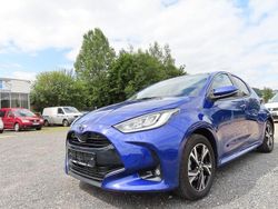 Blau Gebraucht 2024 Toyota Yaris Hybrid Team Limousine | 20.650 € (Superpreis)