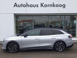 Scale silver metallic (metallic) Gebraucht 2024 VW ID.7 Pro Kombi | 45.990 € (Guter Preis)