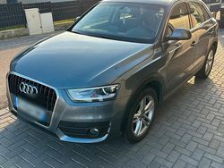 Grau Gebraucht 2012 Audi Q3 SUV | 11.500 € (Fairer Preis)