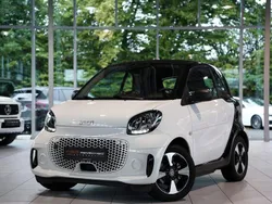 Weiß Gebraucht 2020 Smart ForTwo Electric Drive Passion Limousine | 8.700 € (Fairer Preis)