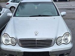 Silber Gebraucht 2002 Mercedes C220 Elegance Kombi | 500 € (Superpreis)