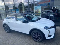 Weiß Neu 2024 DS Automobiles DS3 Crossback E-Tense Performance Line Plus SUV | 37.390 €