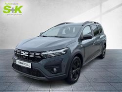 Schiefergrau Gebraucht 2022 Dacia Jogger Extreme Van / Kleinbus | 16.990 € (Fairer Preis)