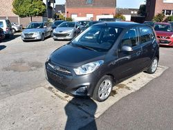 Grau Gebraucht 2013 Hyundai i10 Edition Kleinwagen | 5.980 € (Teuer)