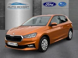 Orange Neu 2024 Skoda Fabia Ambition Limousine | 20.990 € (Fairer Preis)