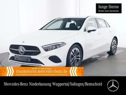 Weiß Gebraucht 2024 Mercedes A200 Progressive Limousine | 27.990 € (Guter Preis)