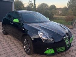 Schwarz Gebraucht 2013 Alfa Romeo Giulietta Veloce Limousine | 8.200 € (Fairer Preis)