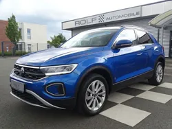 Ravennablau metallic Gebraucht 2023 VW T-Roc Life SUV | 26.980 € (Superpreis)