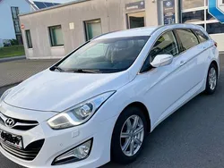 Weiß Gebraucht 2012 Hyundai i40 Kombi | 9.499 € (Fairer Preis)