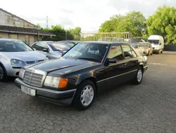 Schwarz Gebraucht 1991 Mercedes E230 Limousine | 2.800 €