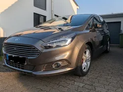 Schwarz Gebraucht 2016 Ford S-MAX Titanium Van / Kleinbus | 20.800 € (Fairer Preis)