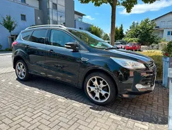 Schwarz Gebraucht 2016 Ford Kuga SUV | 10.990 € (Fairer Preis)