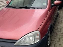 Rot Gebraucht 2001 Opel Corsa Limousine | 1.450 € (Guter Preis)
