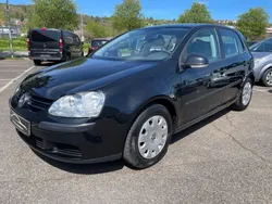 Schwarz Gebraucht 2005 VW Golf V Trendline Kleinwagen | 3.390 € (Fairer Preis)