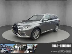 Platinumgrau Gebraucht 2021 Mitsubishi Outlander P-HEV Top SUV | 25.990 € (Etwas zu teuer)