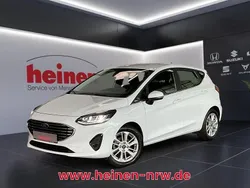 Weiß Gebraucht 2022 Ford Fiesta Titanium Kleinwagen | 16.899 € (Fairer Preis)