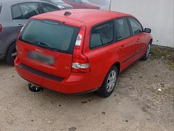 Rot Gebraucht 2006 Volvo V50 Kombi | 3.000 € (Teuer)