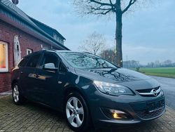 Grau Gebraucht 2015 Opel Astra Kombi | 7.350 € (Guter Preis)