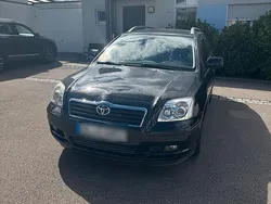Schwarz Gebraucht 2006 Toyota Avensis Kombi | 3.700 € (Fairer Preis)