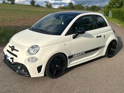 Weiß Gebraucht 2018 Fiat 500 Abarth Kleinwagen | 20.999 €