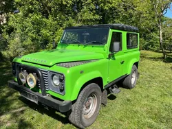 Grün Gebraucht 2009 Land Rover Defender SUV | 25.000 €