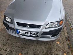 Silber Gebraucht 2004 Mitsubishi Space Star Comfort Edition Van / Kleinbus | 2.050 € (Etwas zu teuer)