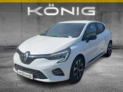 Arktis weiß Gebraucht 2023 Renault Clio V Evolution Limousine | 15.996 € (Etwas zu teuer)
