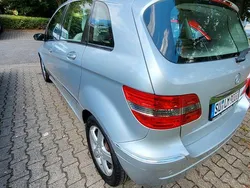 Silber Gebraucht 2007 Mercedes 200 Limousine | 7.200 € (Etwas zu teuer)