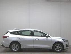 Silber Gebraucht 2022 Ford Focus Titanium Limousine | 16.980 € (Guter Preis)